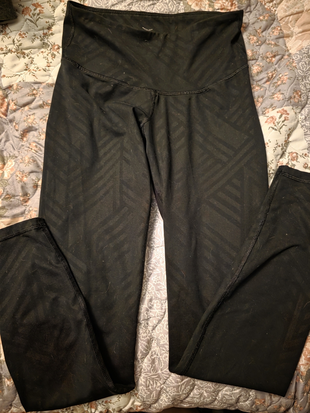 Old Navy Active Black High-Rise Patterned Leggings